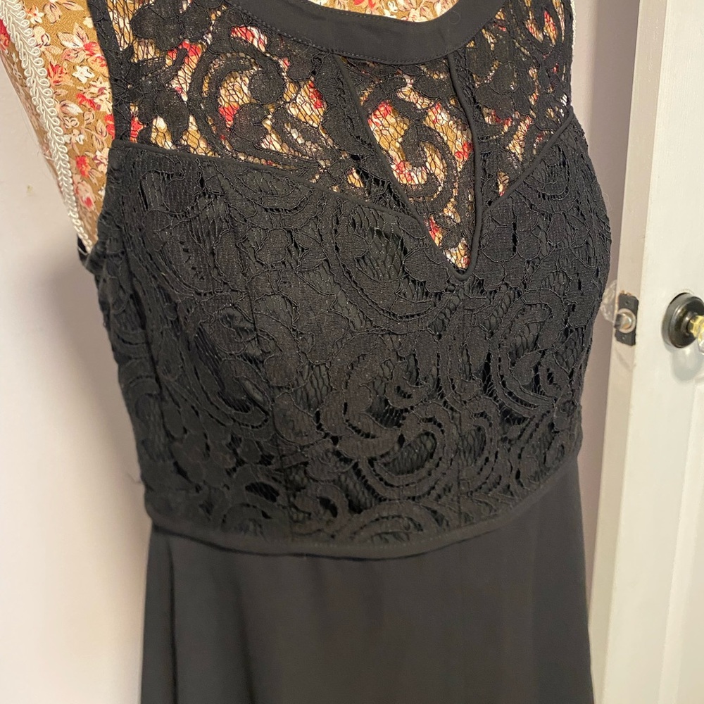 BCBGeneration Black Sleeveless top Crew Neck